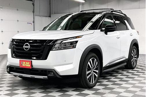 2025 Nissan Pathfinder Platinum 4WD