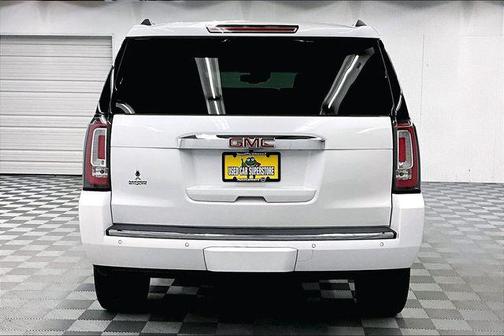 White Frost Tricoat 2020 GMC Yukon Denali