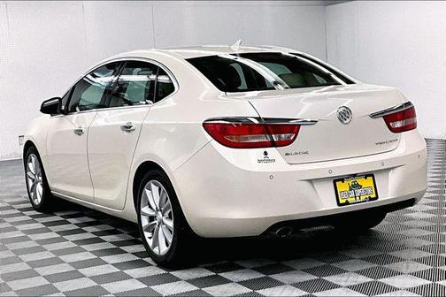 White Diamond Clearcoat 2014 Buick Verano Leather Group