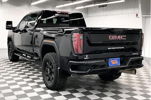 2024 GMC Sierra 2500 AT4