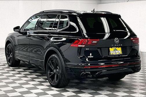 Deep Black 2024 Volkswagen Tiguan 2.0T SE R-Line Black 4MOTION