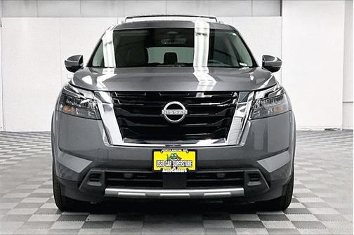 2025 Nissan Pathfinder Platinum FWD