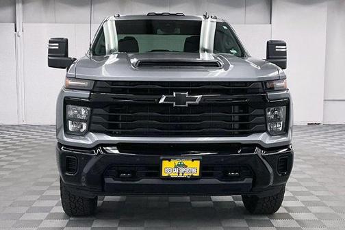Sterling Gray Metallic 2026 Chevrolet Silverado 2500 Custom