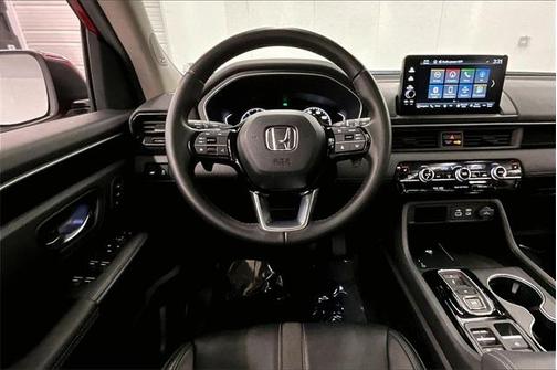 2024 Honda Pilot Touring 8-Passenger