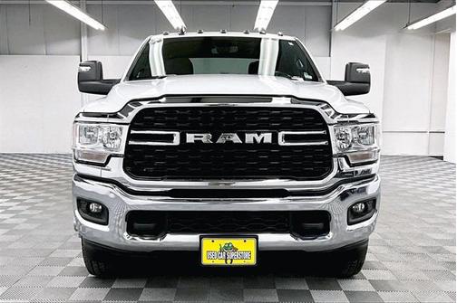 2024 RAM 3500 Big Horn Crew Cab 4x4 8' Box