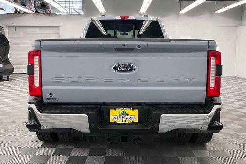 Glacier Gray Metallic TriCoat 2024 Ford F-350 Lariat
