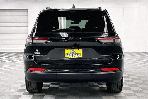 Diamond Black Crystal Pearlcoat 2024 Jeep Grand Cherokee Limited