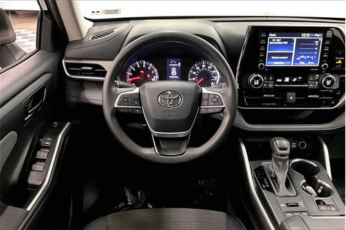 2022 Toyota Highlander L