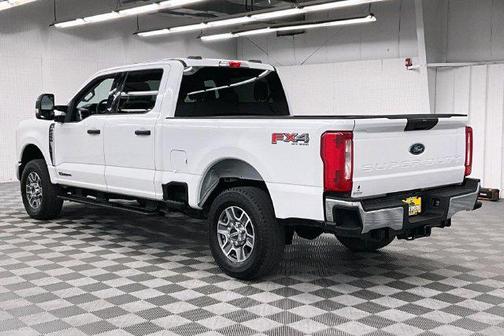 Oxford White 2025 Ford F-250 XLT