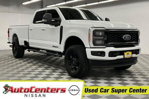 Oxford White 2023 Ford F-350 XLT