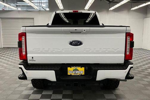 Oxford White 2023 Ford F-350 XLT