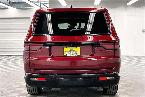 2024 Jeep Wagoneer Series II Carbide