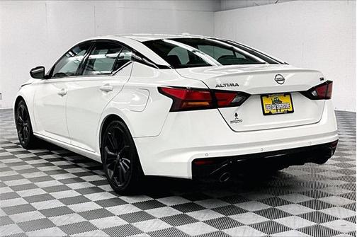 2024 Nissan Altima SR FWD