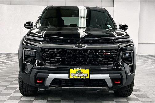 Mosaic Black Metallic 2025 Chevrolet Traverse AWD Z71