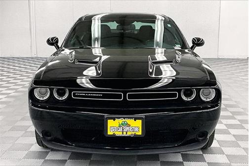 2023 Dodge Challenger SXT