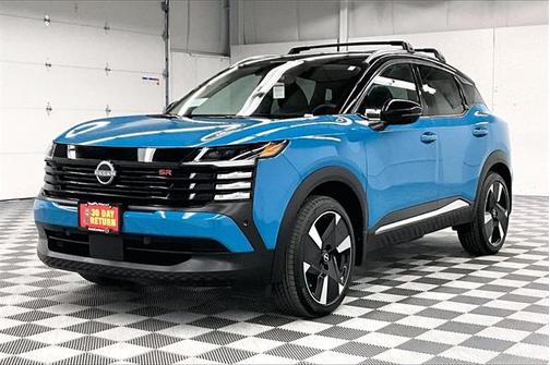 2025 Nissan Kicks SR