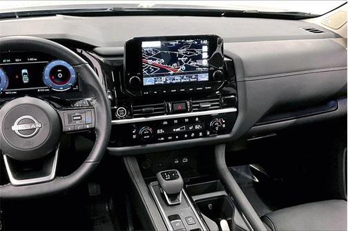 2024 Nissan Pathfinder Platinum FWD