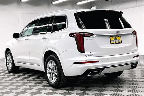 2024 Cadillac XT6 Luxury FWD