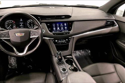 2024 Cadillac XT6 Luxury FWD