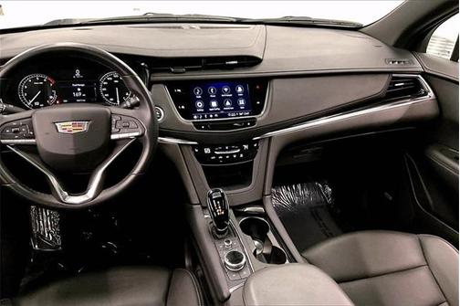 2024 Cadillac XT6 Luxury FWD