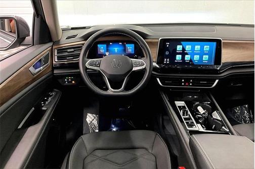 2025 Volkswagen Atlas 2.0T SE w/Technology 4MOTION