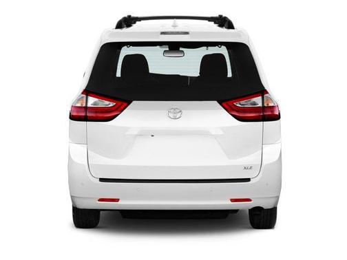 2020 Toyota Sienna XLE