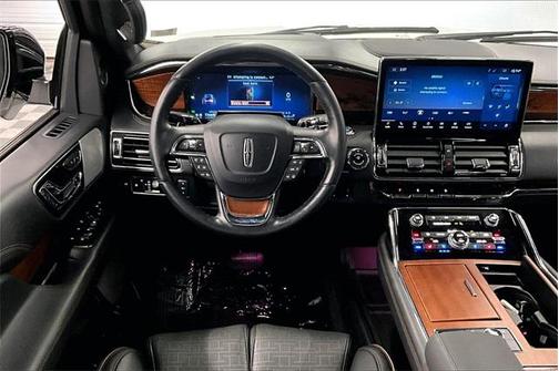 2023 Lincoln Navigator Black Label