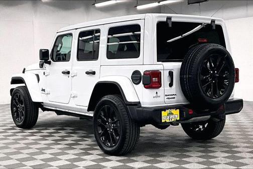 2025 Jeep Wrangler 4xe Sahara