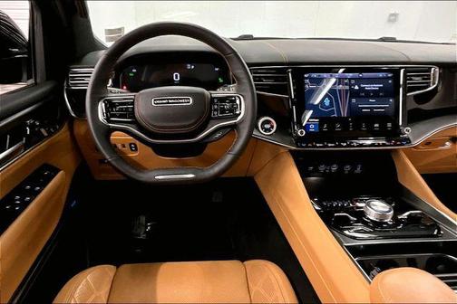 Bright White Clearcoat 2024 Jeep Grand Wagoneer Series III Obsidian