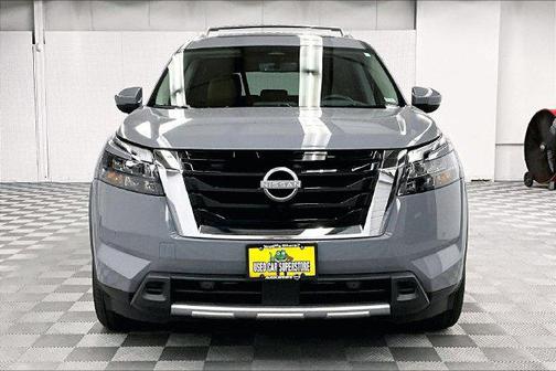 Boulder Gray Pearl 2025 Nissan Pathfinder Platinum FWD
