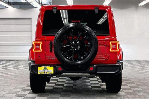 2025 Jeep Wrangler 4xe Sahara
