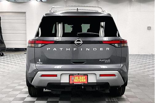 2025 Nissan Pathfinder Platinum 4WD