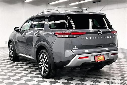 2025 Nissan Pathfinder Platinum 4WD