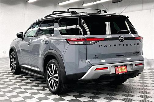 2025 Nissan Pathfinder Platinum 4WD
