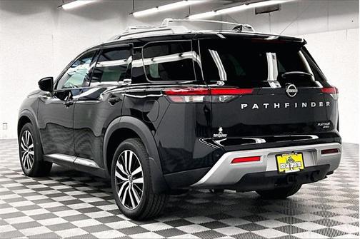 2024 Nissan Pathfinder Platinum 4WD