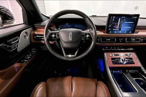 White 2023 Lincoln Aviator Reserve AWD