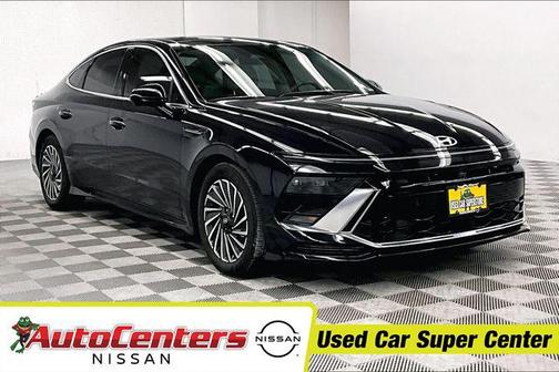 2025 Hyundai SONATA Hybrid Limited