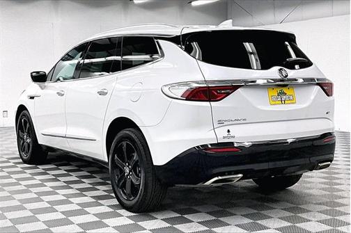 2023 Buick Enclave Essence AWD