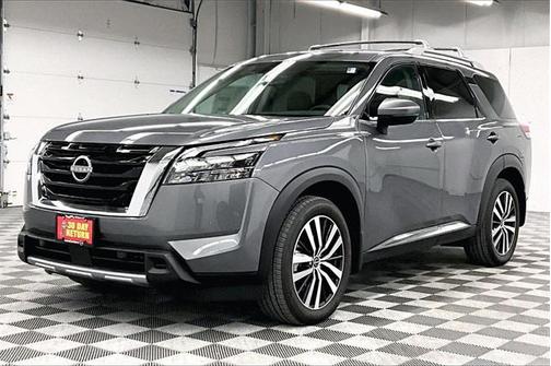 2025 Nissan Pathfinder Platinum 4WD