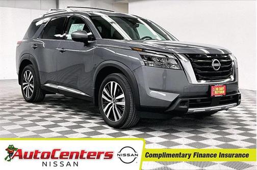 2025 Nissan Pathfinder Platinum 4WD