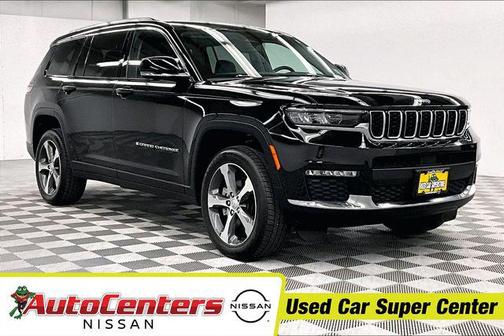 Diamond Black Crystal Pearlcoat 2023 Jeep Grand Cherokee L Limited