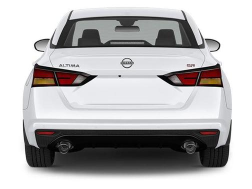 Pearl White Tricoat 2023 Nissan Altima SR FWD