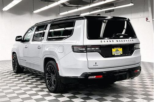 2024 Jeep Grand Wagoneer L Series II 4x4