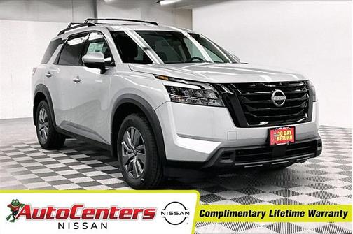 2025 Nissan Pathfinder SV 4WD