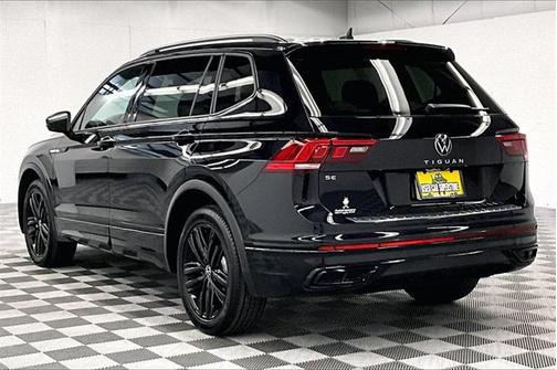 2022 Volkswagen Tiguan 2.0T SE R-Line Black
