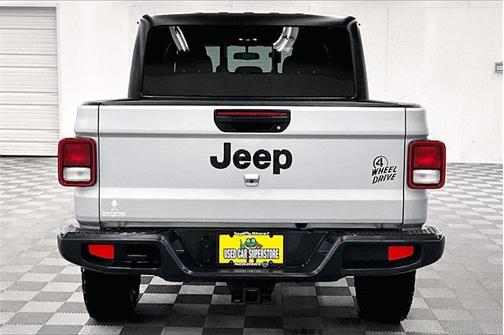 2022 Jeep Gladiator Sport