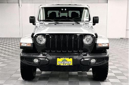 2022 Jeep Gladiator Sport