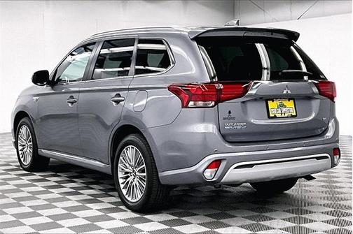 2022 Mitsubishi Outlander PHEV SEL