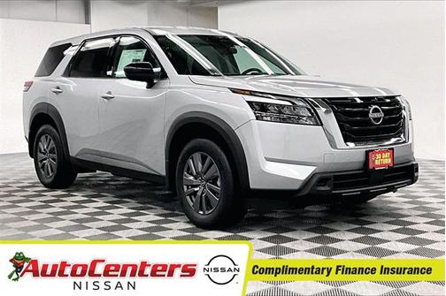 2025 Nissan Pathfinder S FWD