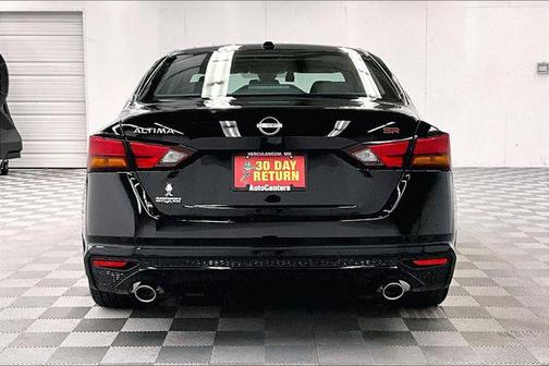 Super Black 2025 Nissan Altima SR FWD